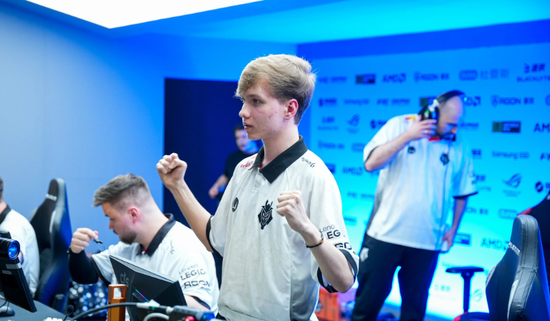 前场核心回 前场核心回